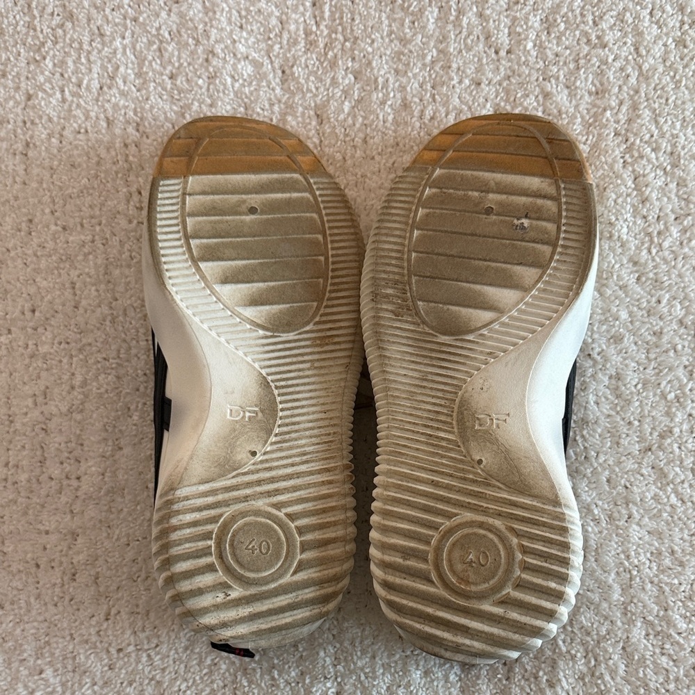 deflorance Beige and Black Casual Sneakers / size 40 - Picture 2 of 6